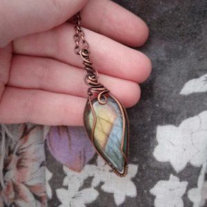 Labradorite pendant